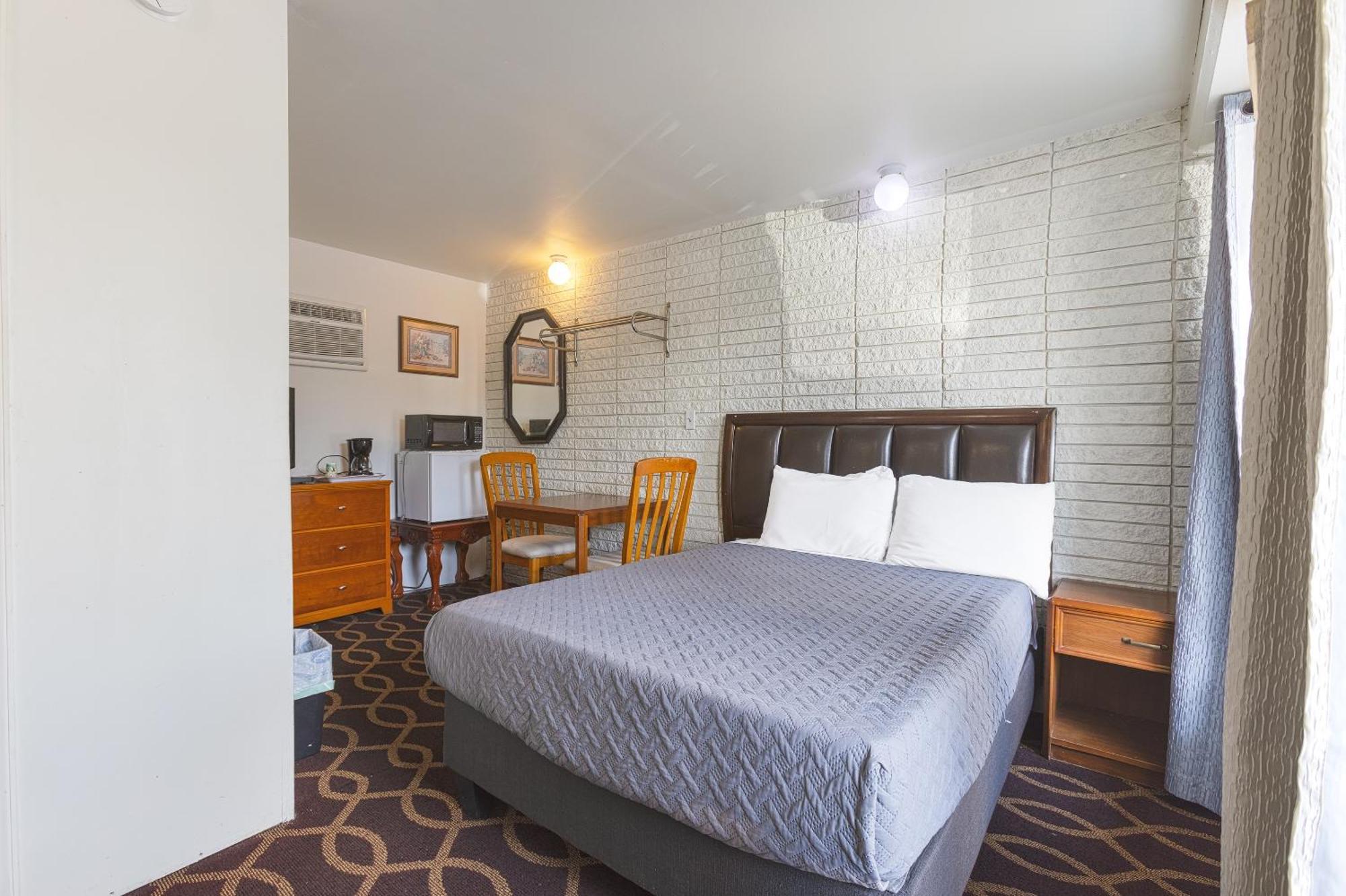 Sonrise Inn Lincoln Hwy By Oyo Breezewood Bagian luar foto