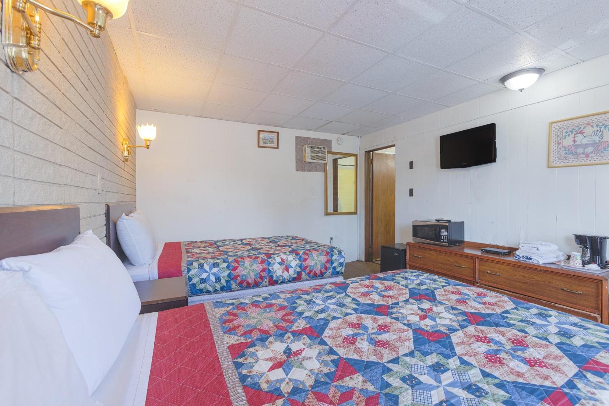 Sonrise Inn Lincoln Hwy By Oyo Breezewood Bagian luar foto