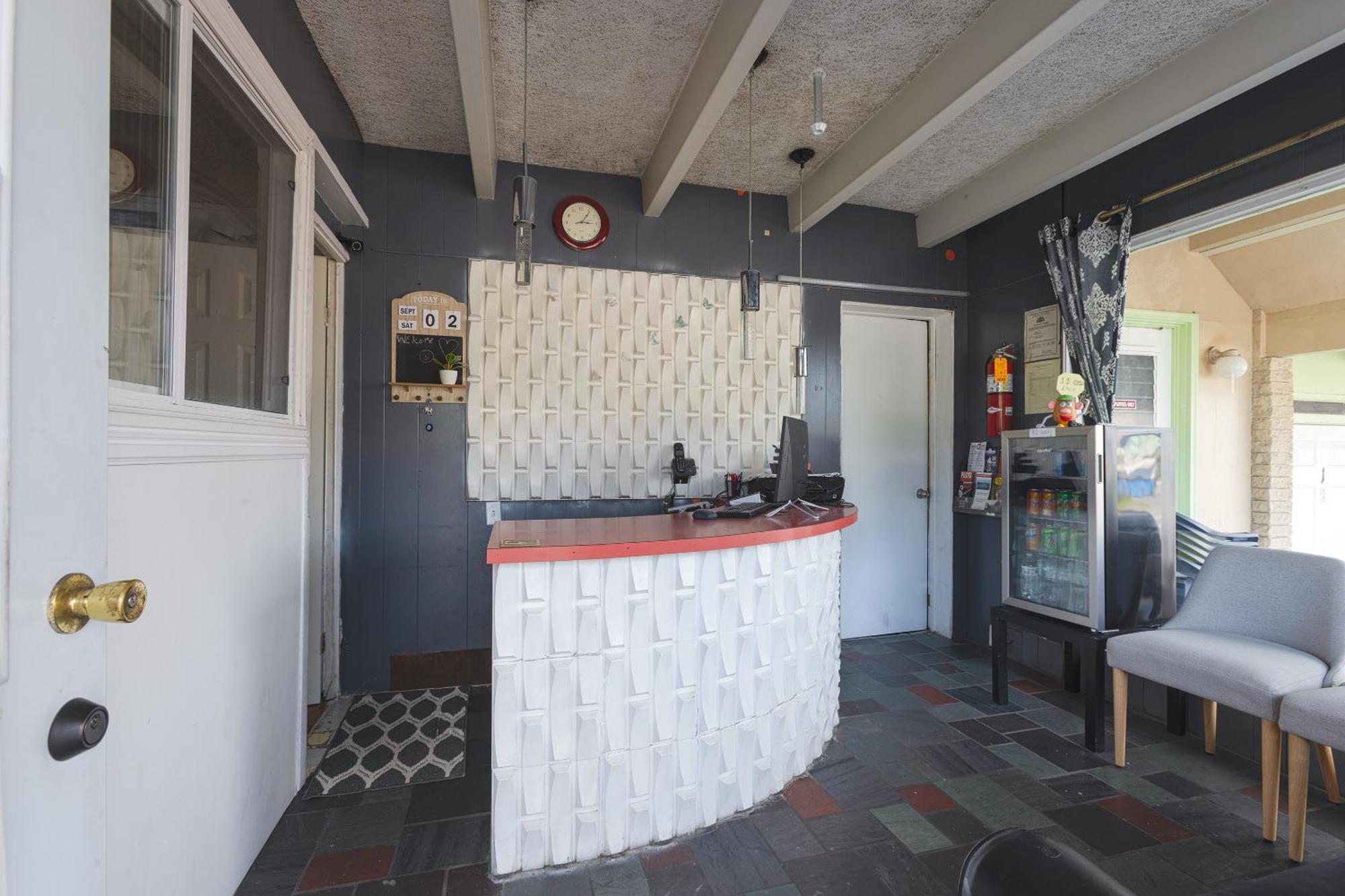 Sonrise Inn Lincoln Hwy By Oyo Breezewood Bagian luar foto