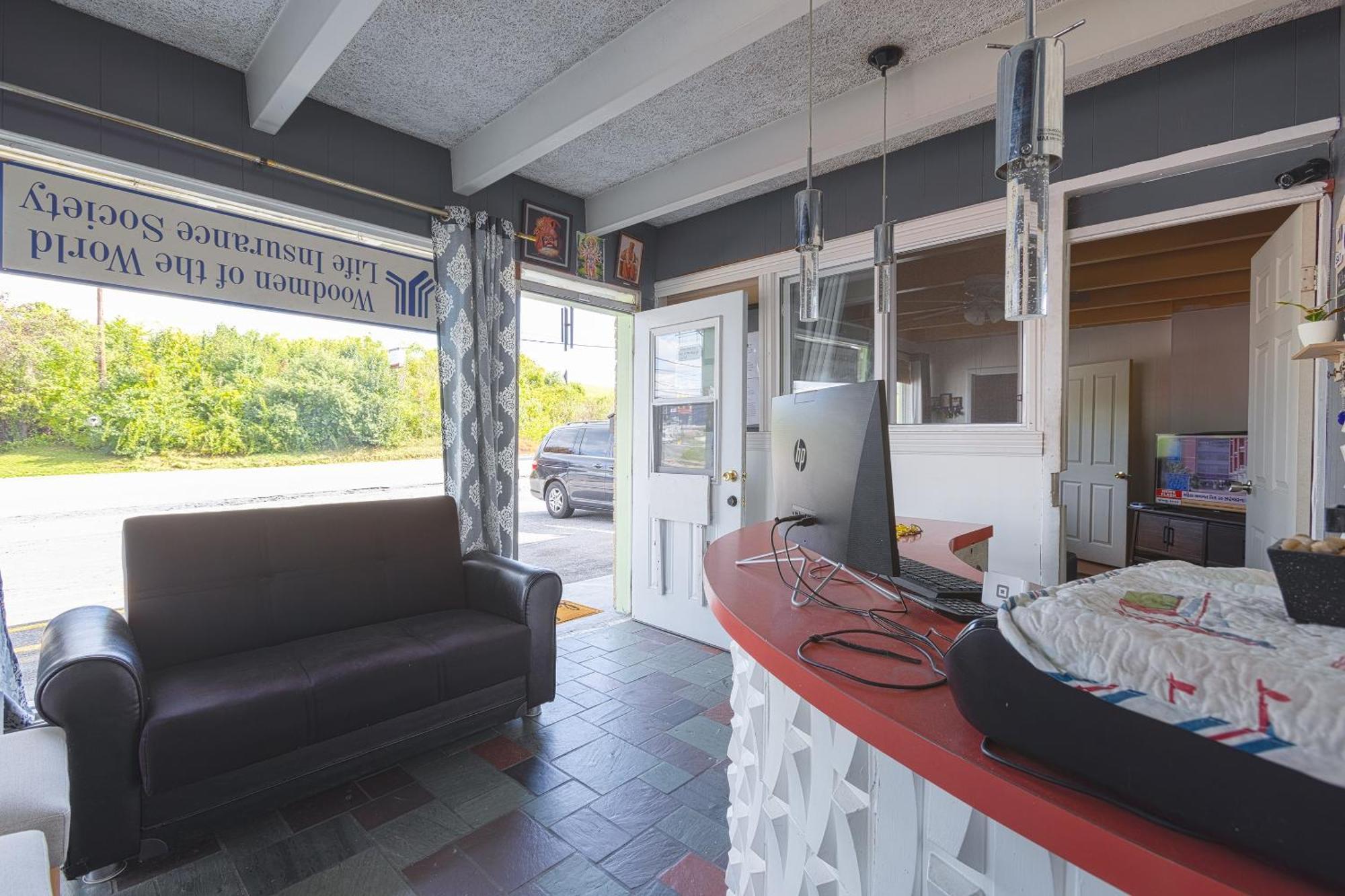 Sonrise Inn Lincoln Hwy By Oyo Breezewood Bagian luar foto